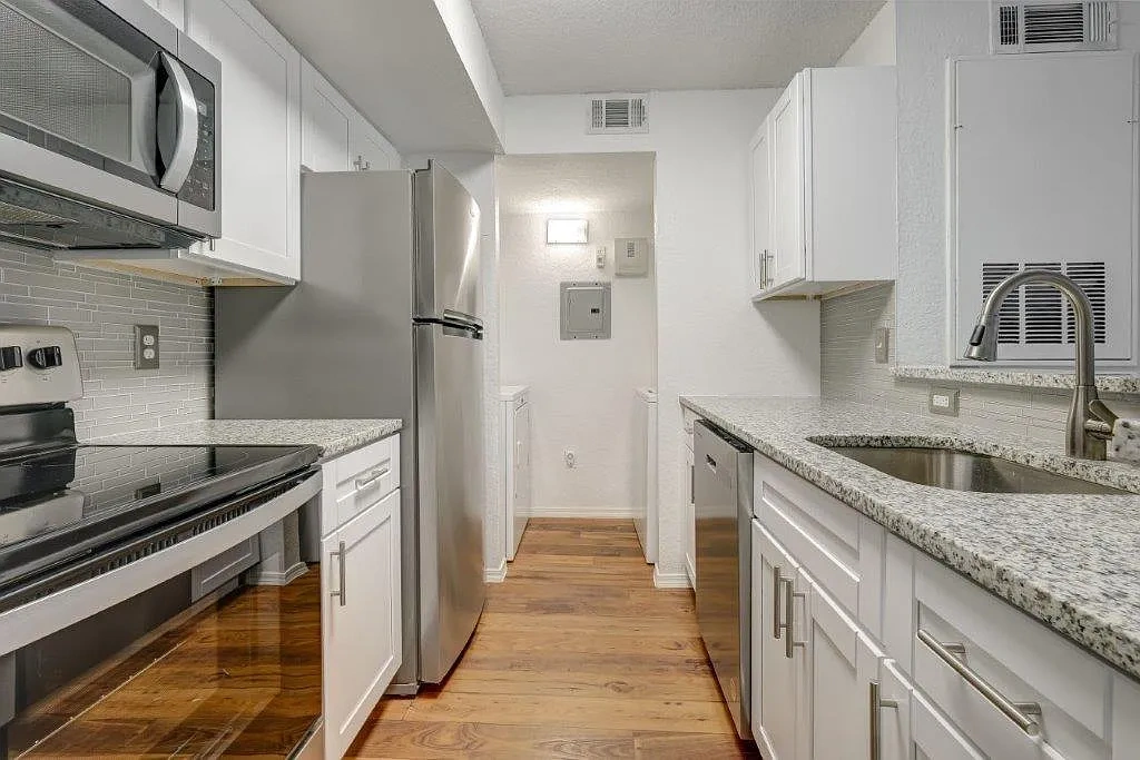 Royal St. George at the Villages Apartment Homes – photo 2