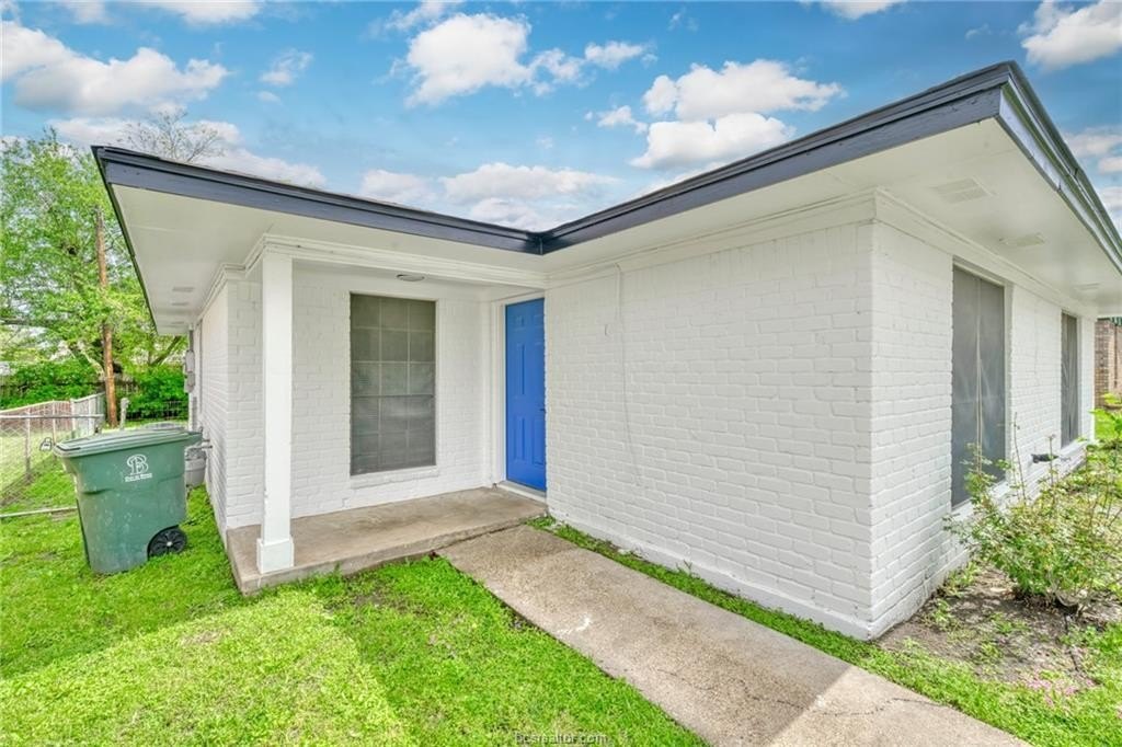 3911 Olive St #B – photo 2