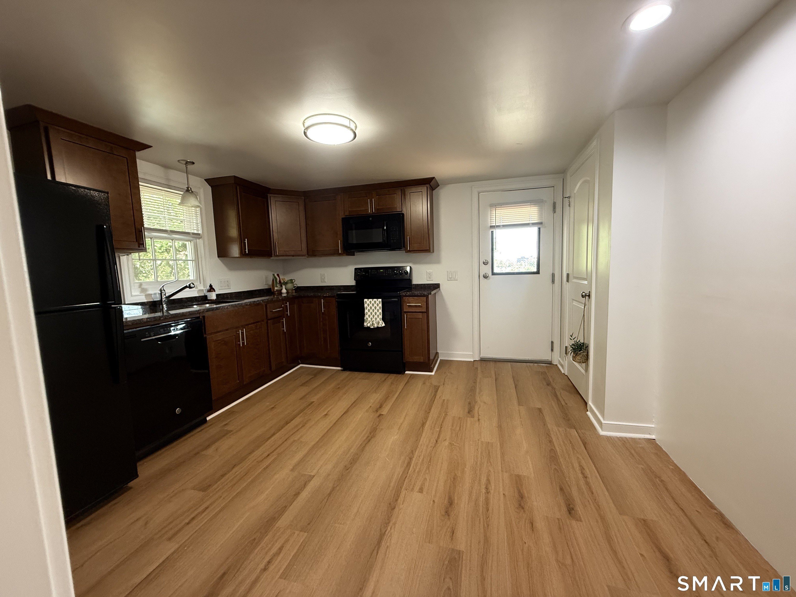 9 Brewer St #3 – photo 1