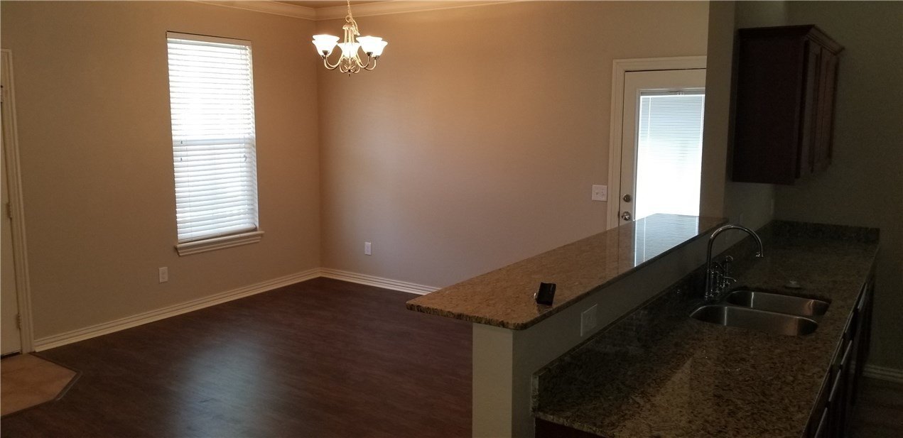 631 N Longfellow Ln – photo 4