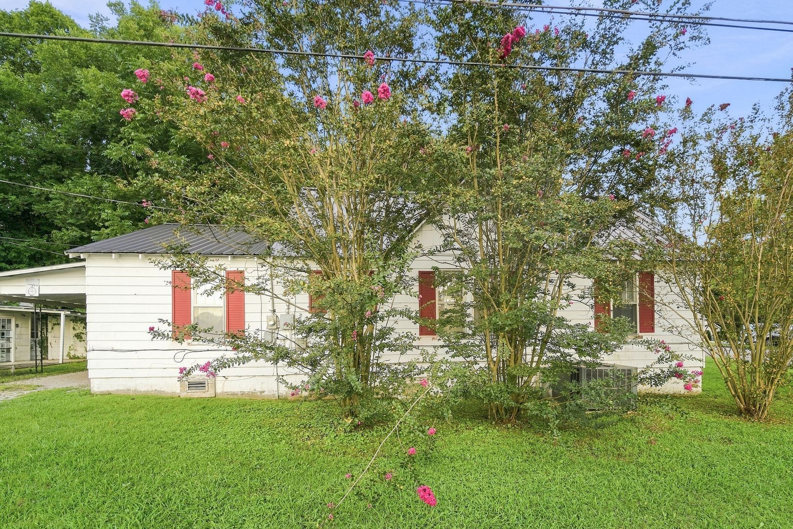 116 Walker St – photo 2