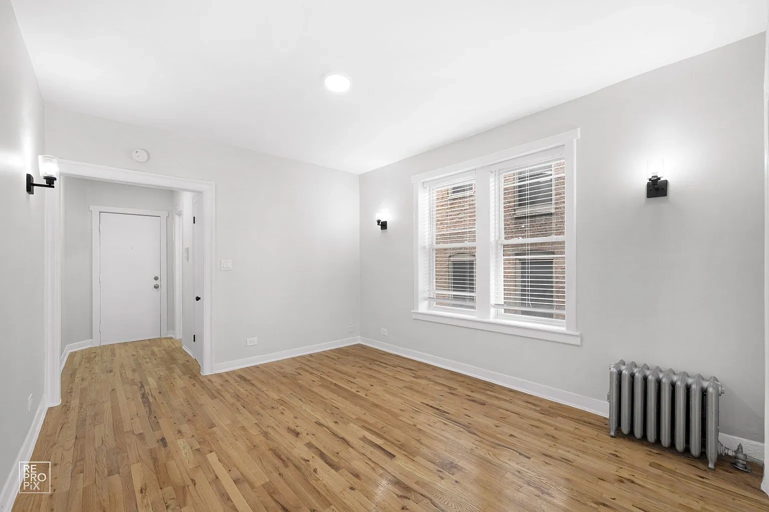 4720 S Drexel – photo 1