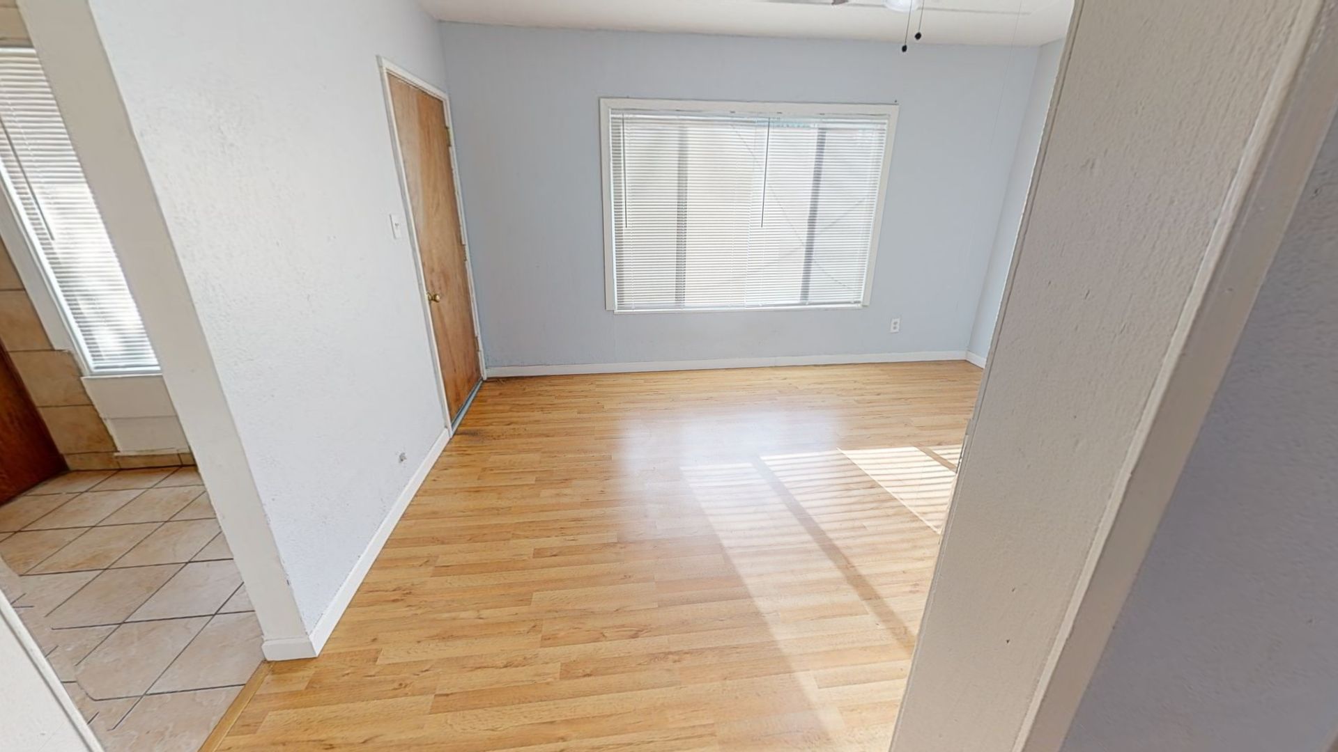 4189 N Mountain Dr – photo 3