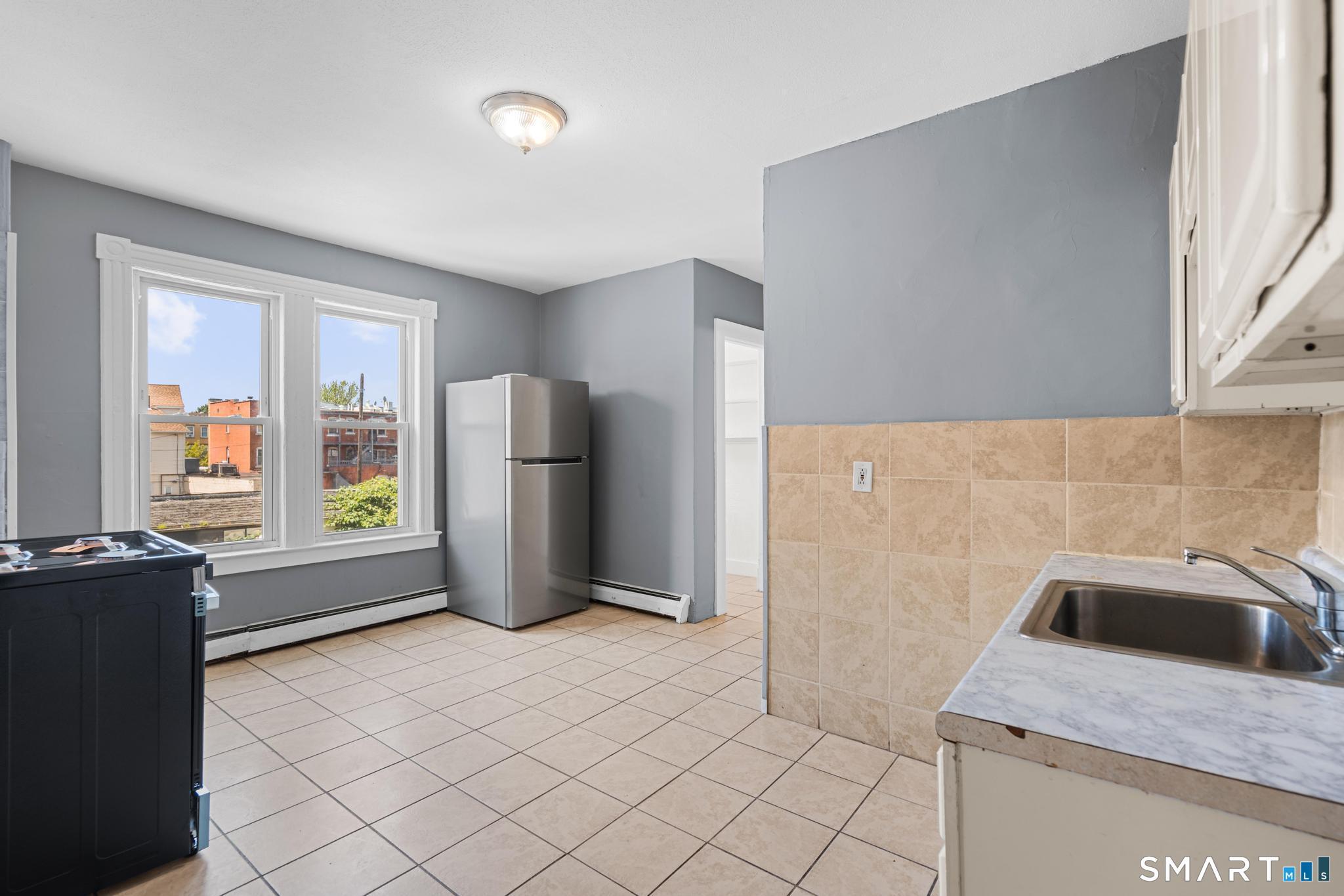 66 Standish St unit 2W – photo 3