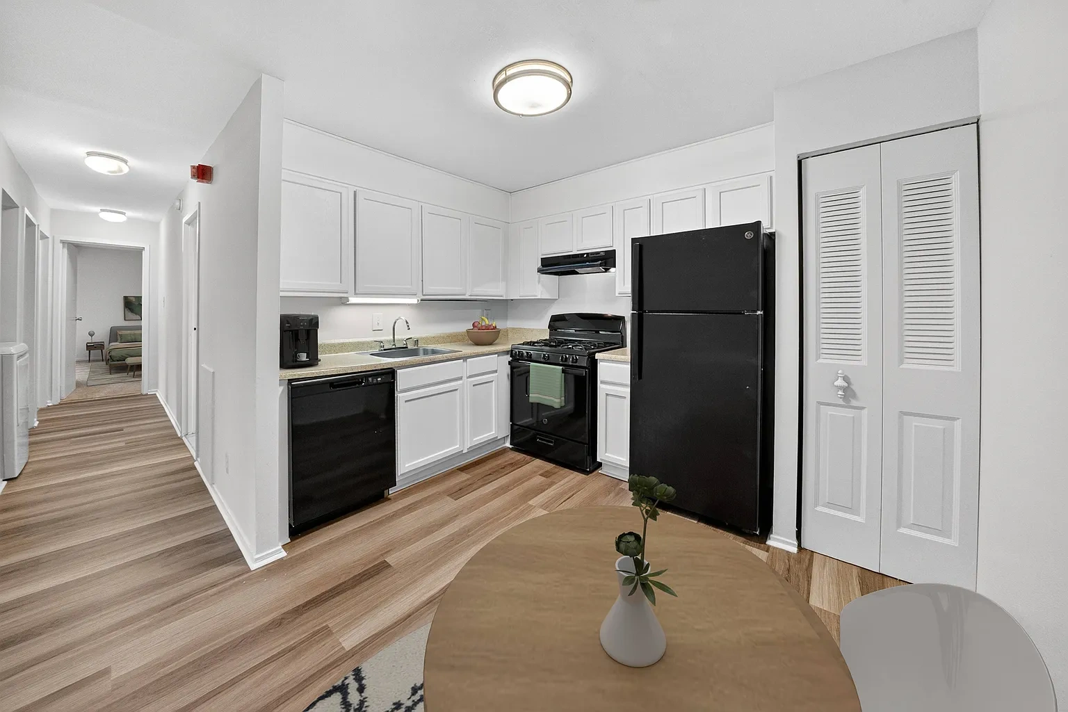 The Forest Apartments – photo 4