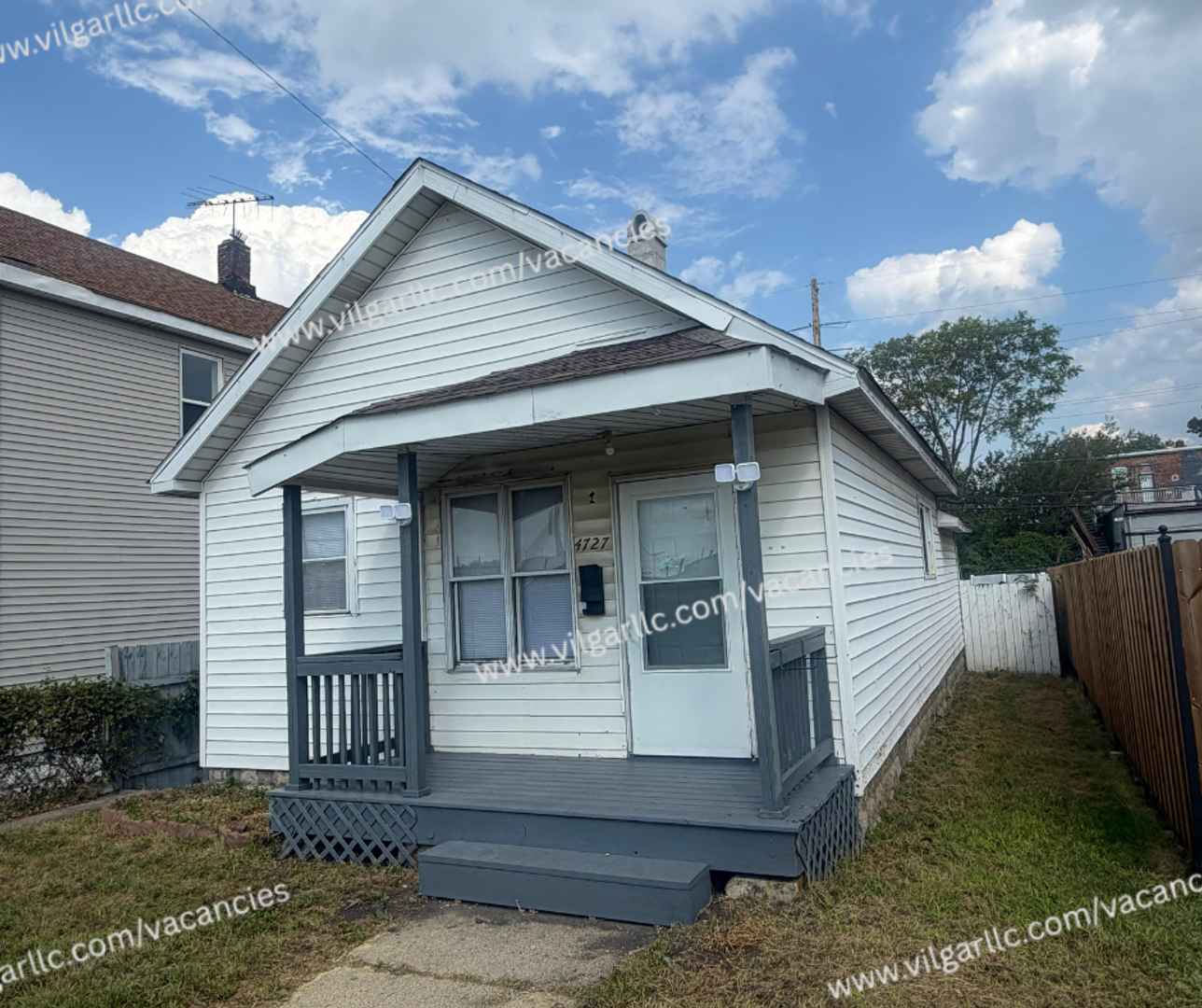4727 Sheffield Ave – photo 2