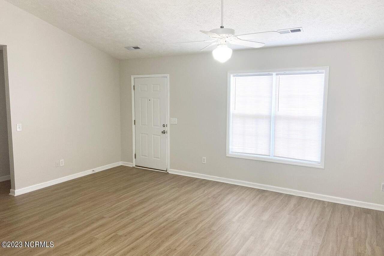 2721 Ashby Dr – photo 2