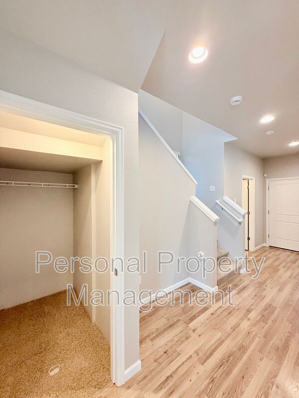 2727 S White Salmon Dr – photo 4