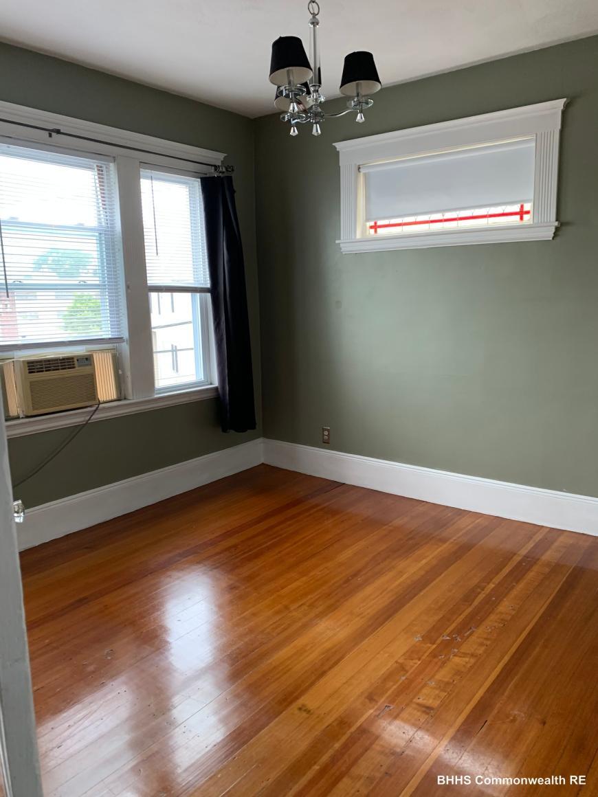 33 Murdock St – photo 1