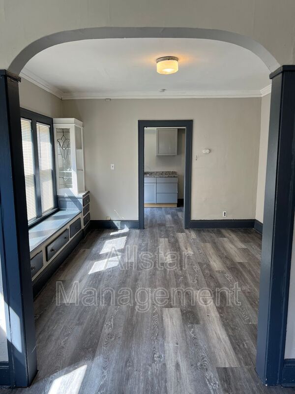 3638 E 149th St unit # 2 – photo 4