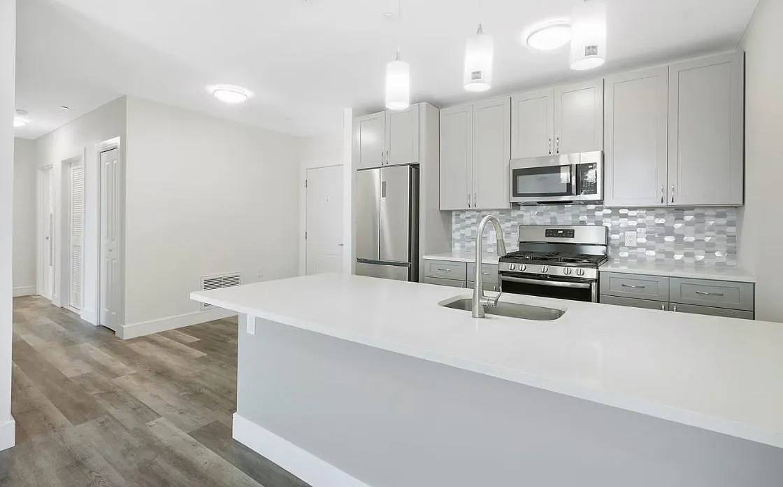 39 Cornelison Ave – photo 2