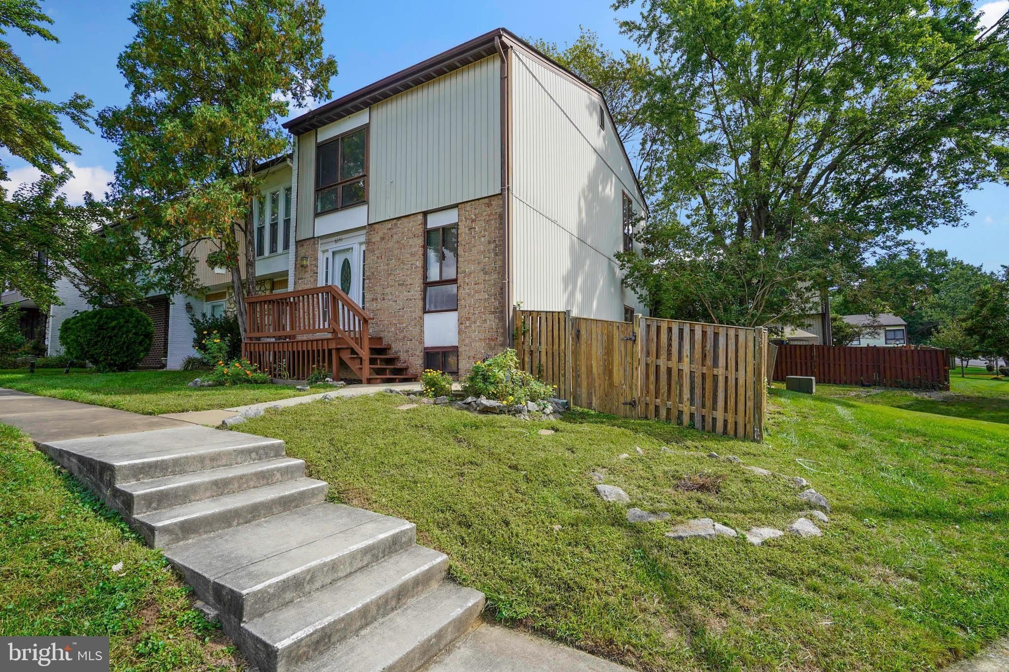 6351 Rockshire St – photo 2