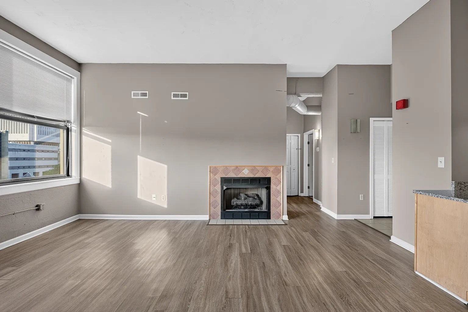 1900 The Loft, LLC – Unit 404 1 Bed 1 Bath
