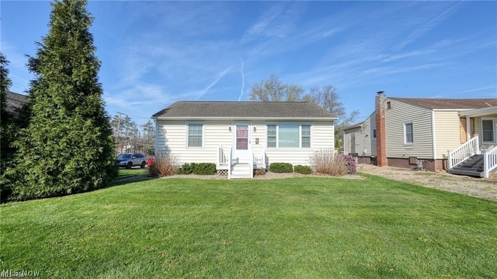 2411 Bell St – photo 1