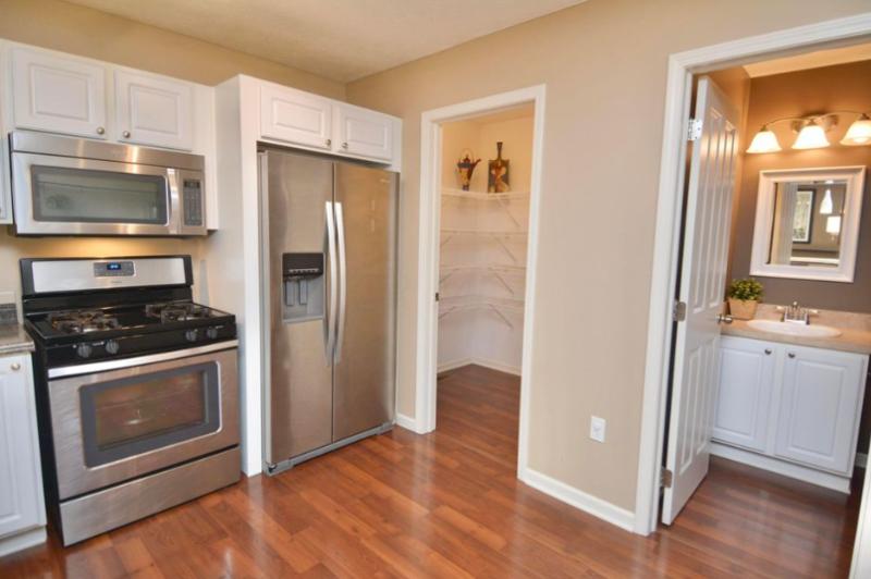 7408 Cayman Ln – photo 2