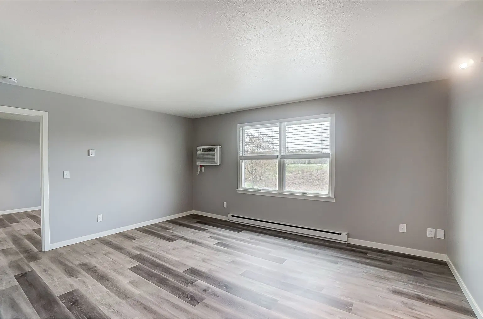 Chardon Place Apartments and Townhomes – photo 5