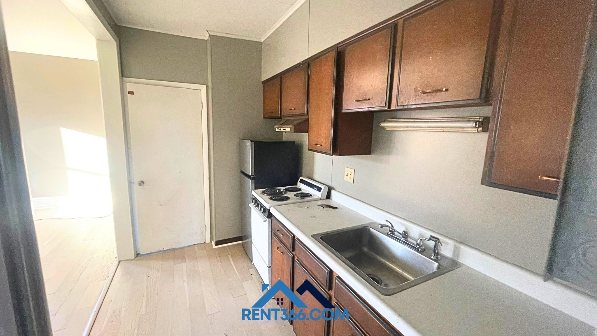 101 N George St – photo 4