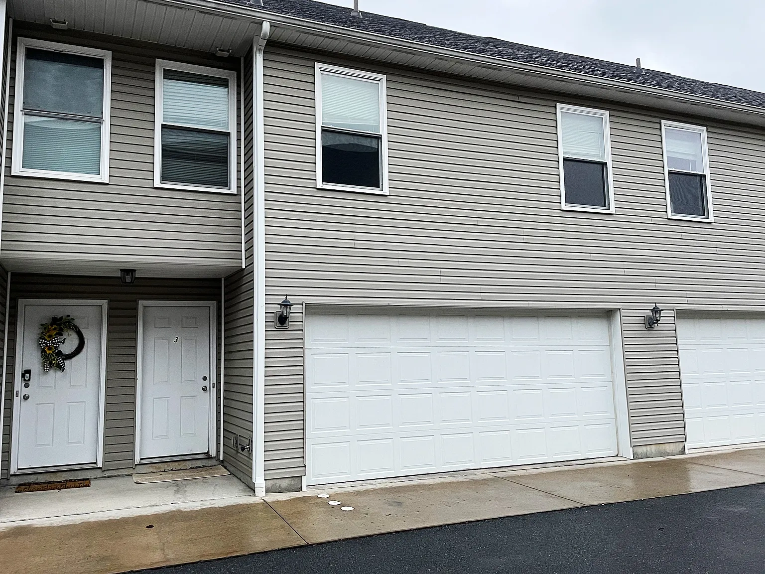 Strouse/Weaver Townhomes – photo 2