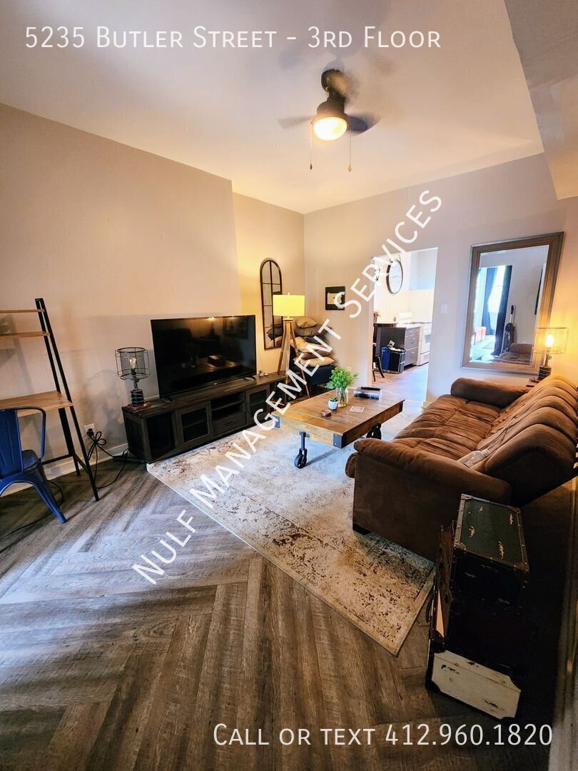 5235 Butler St – photo 4