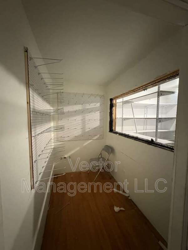 1158 Dixwell Ave unit B1 – photo 5