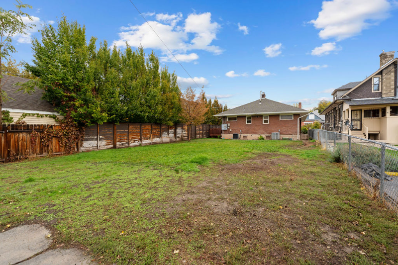 1086 S Lk St – photo 5