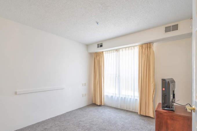 751 N Sam Houston Pkwy E unit # 129 – photo 3