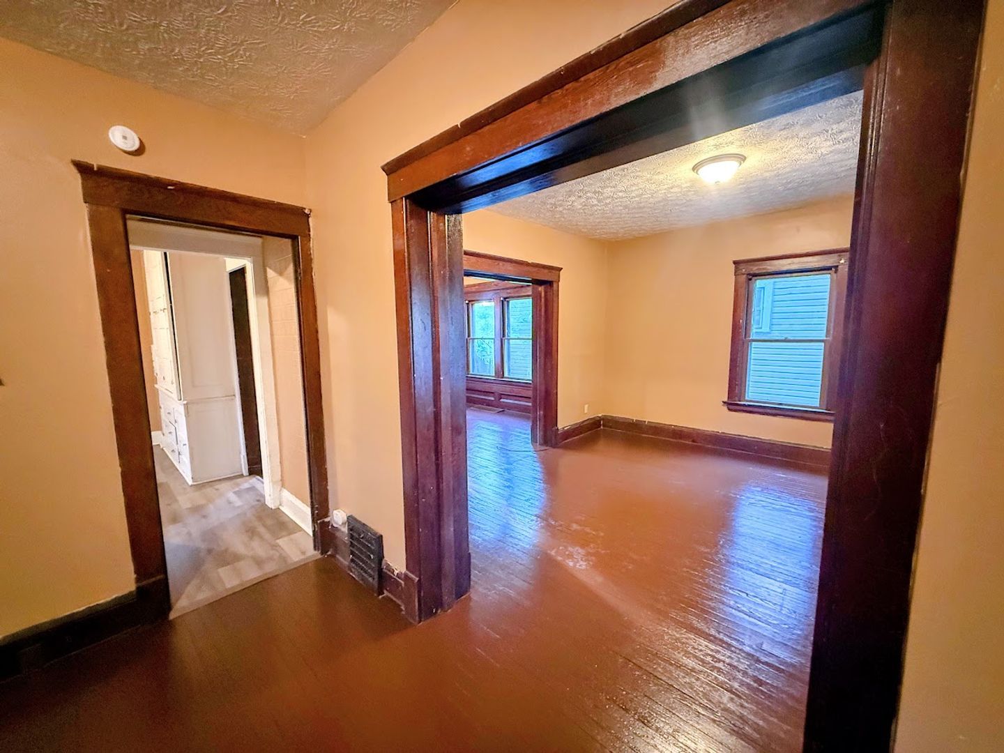 638 Merton Ave – photo 3