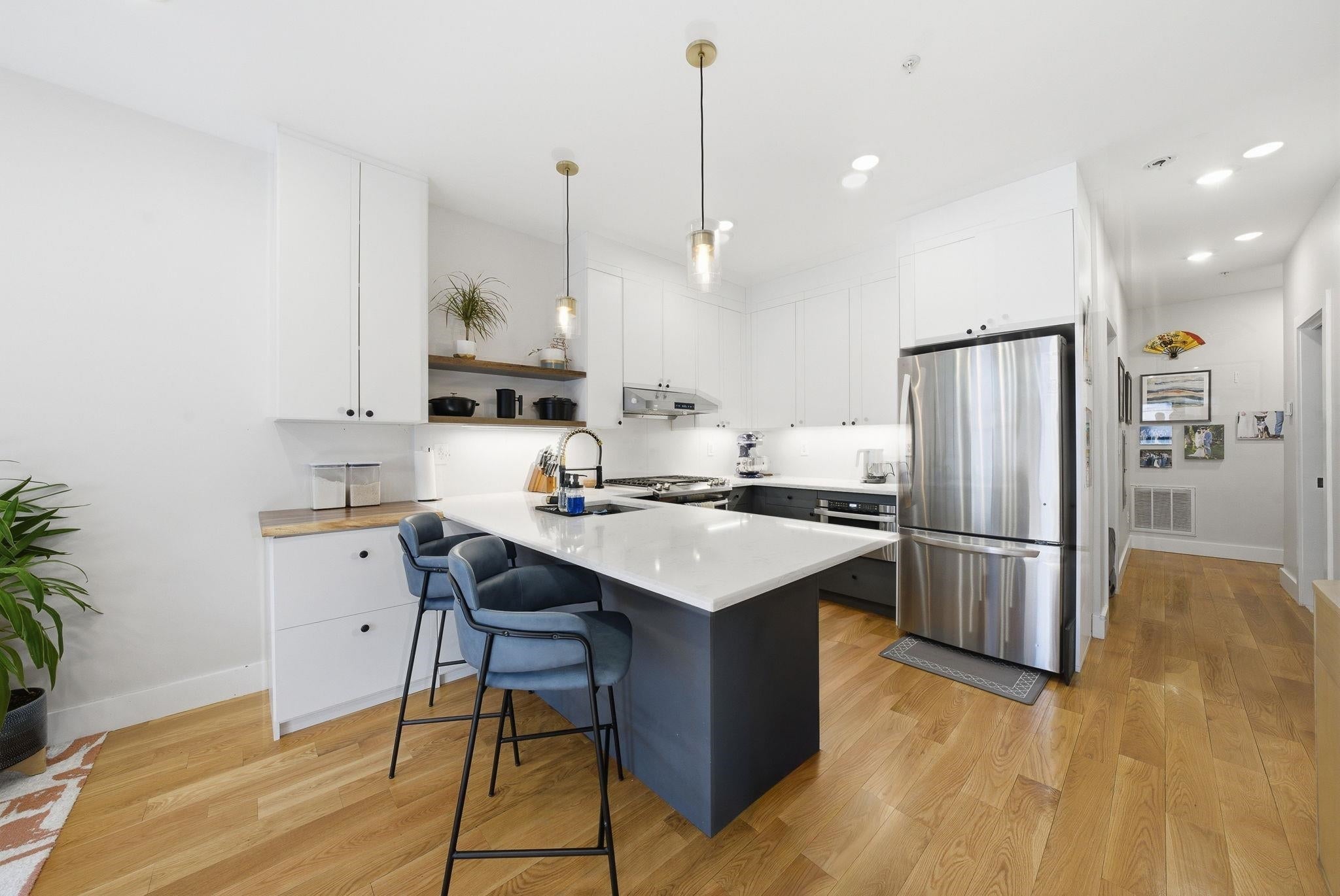 22 Lincoln St unit 1 – photo 4