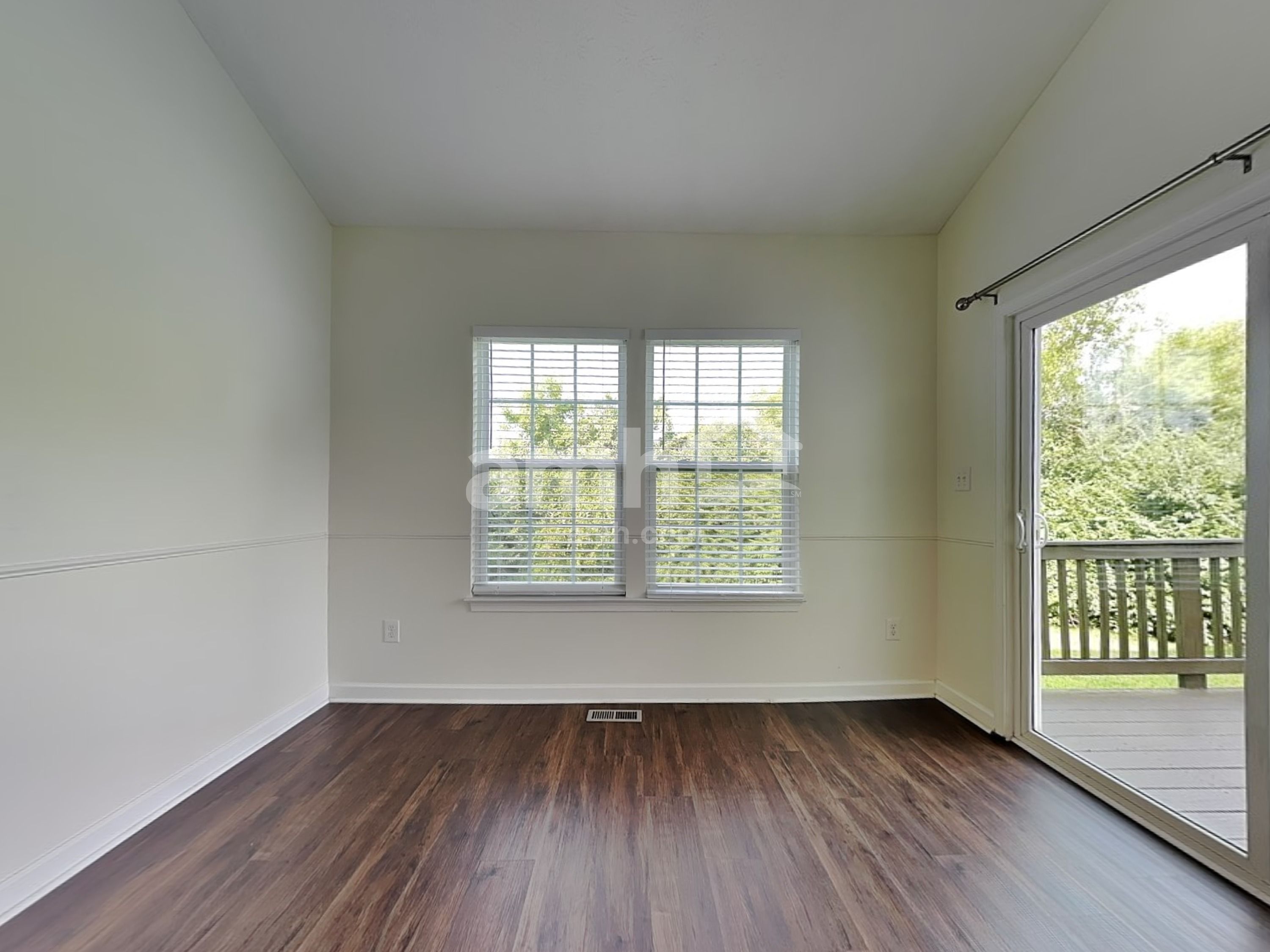 156 Haverstraw Pl – photo 4