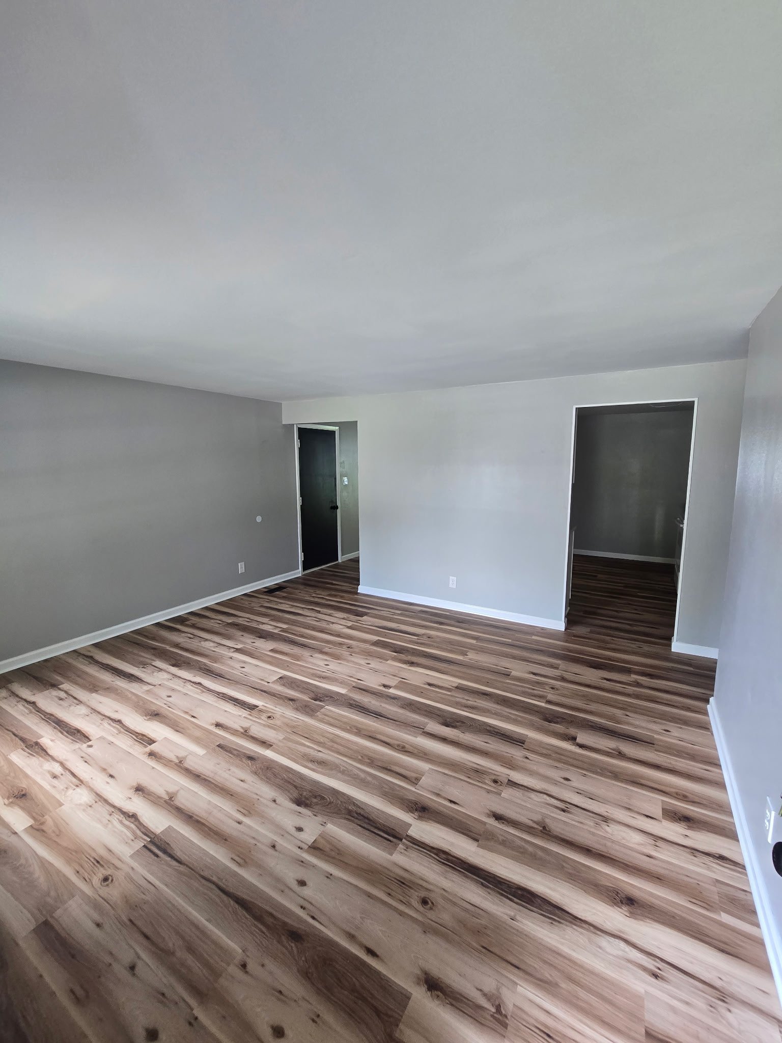 5172 Saum St – photo 2