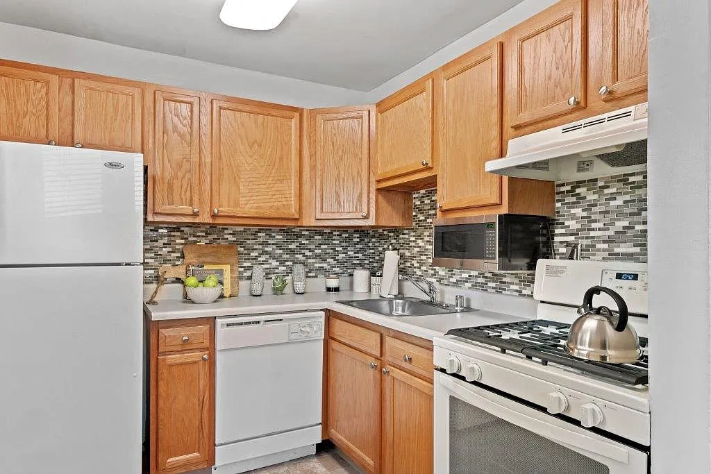 Gwynn Oaks Landing Apartments and Townhomes – photo 4