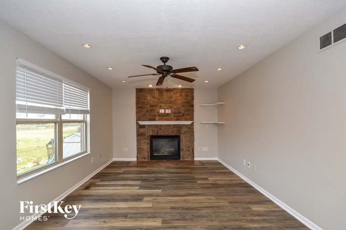 5456 Shady Meadows Dr – photo 3