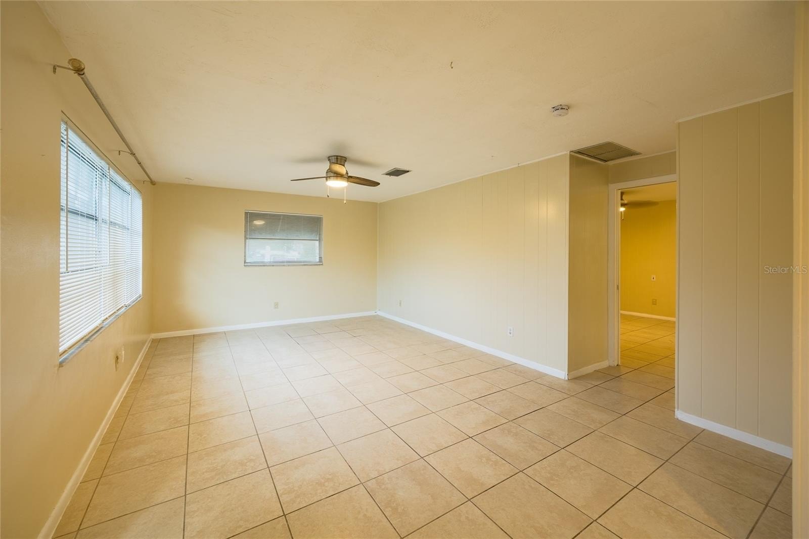 400 S Meteor Ave – photo 2