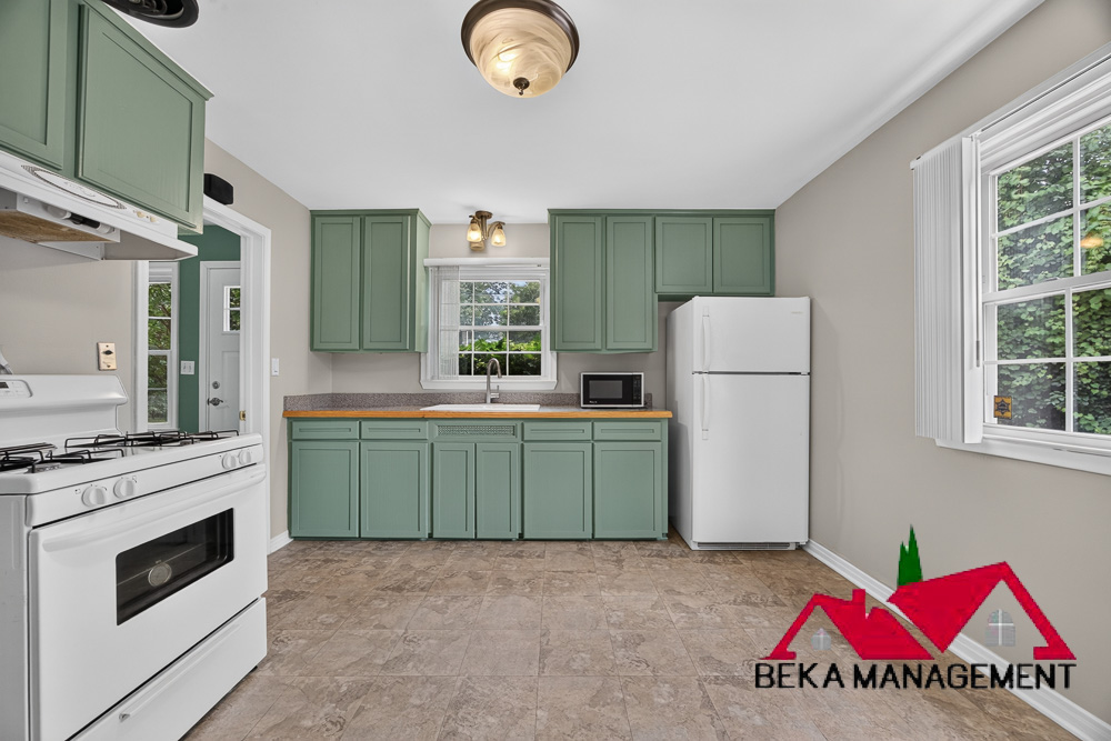 4427 W 14 Mile Rd – photo 4