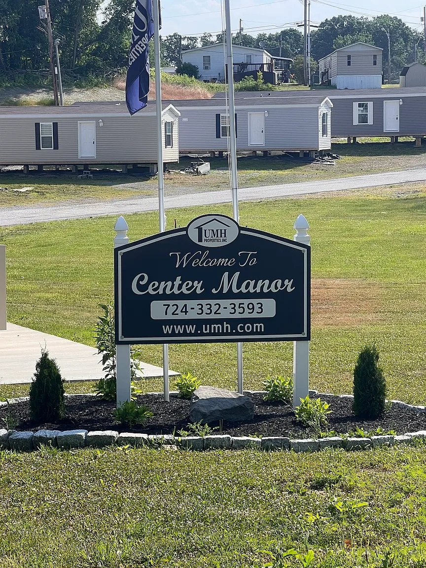 Center Manor – photo 5