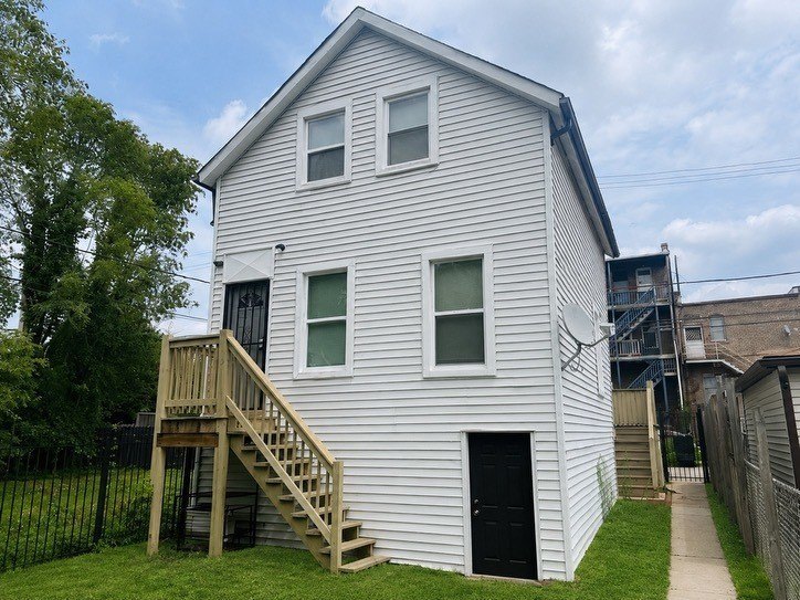 9035 S Exchange Ave – photo 1
