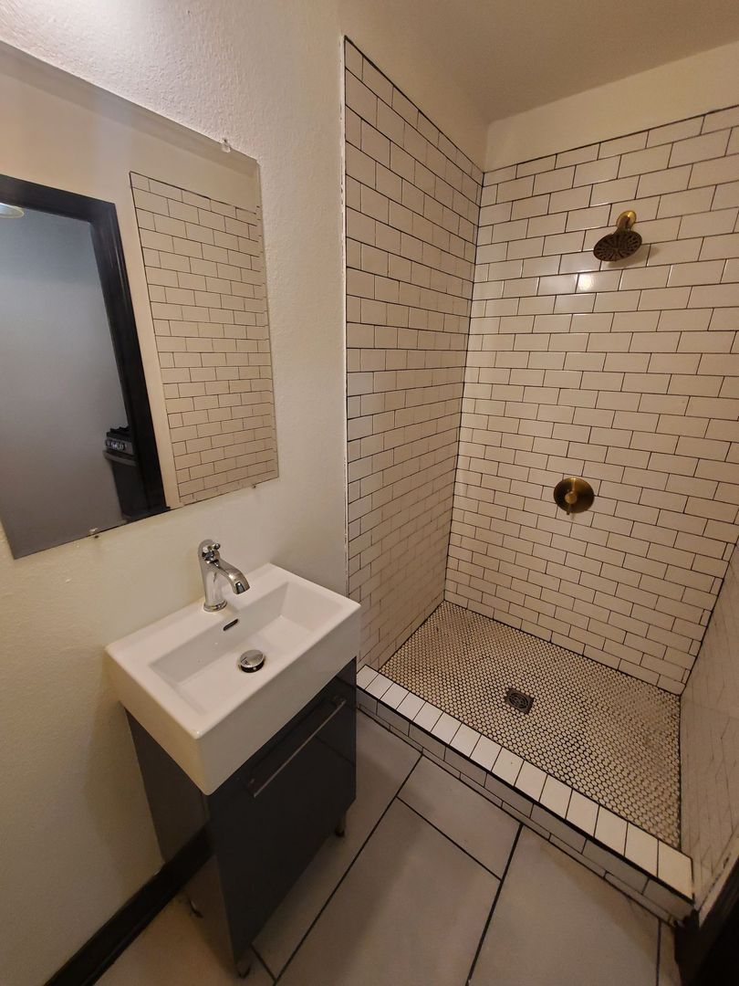 2001 10th Ave unit 207 – photo 4