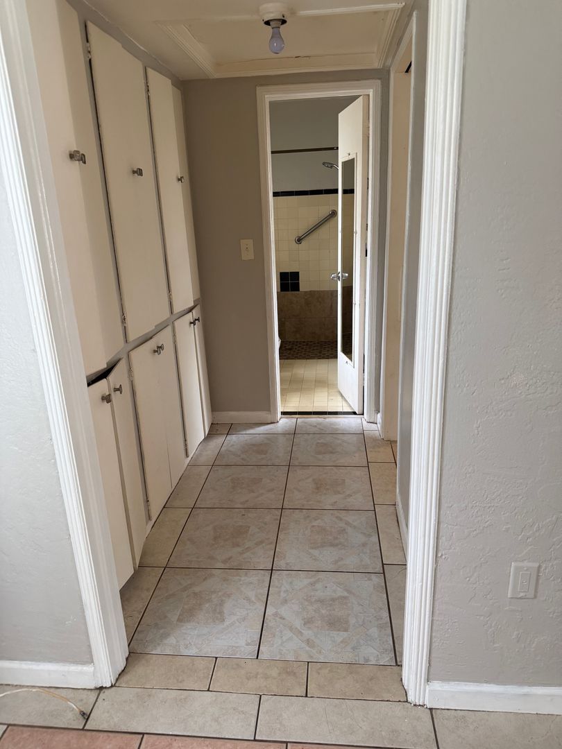 1701 Pasadena Dr – photo 2