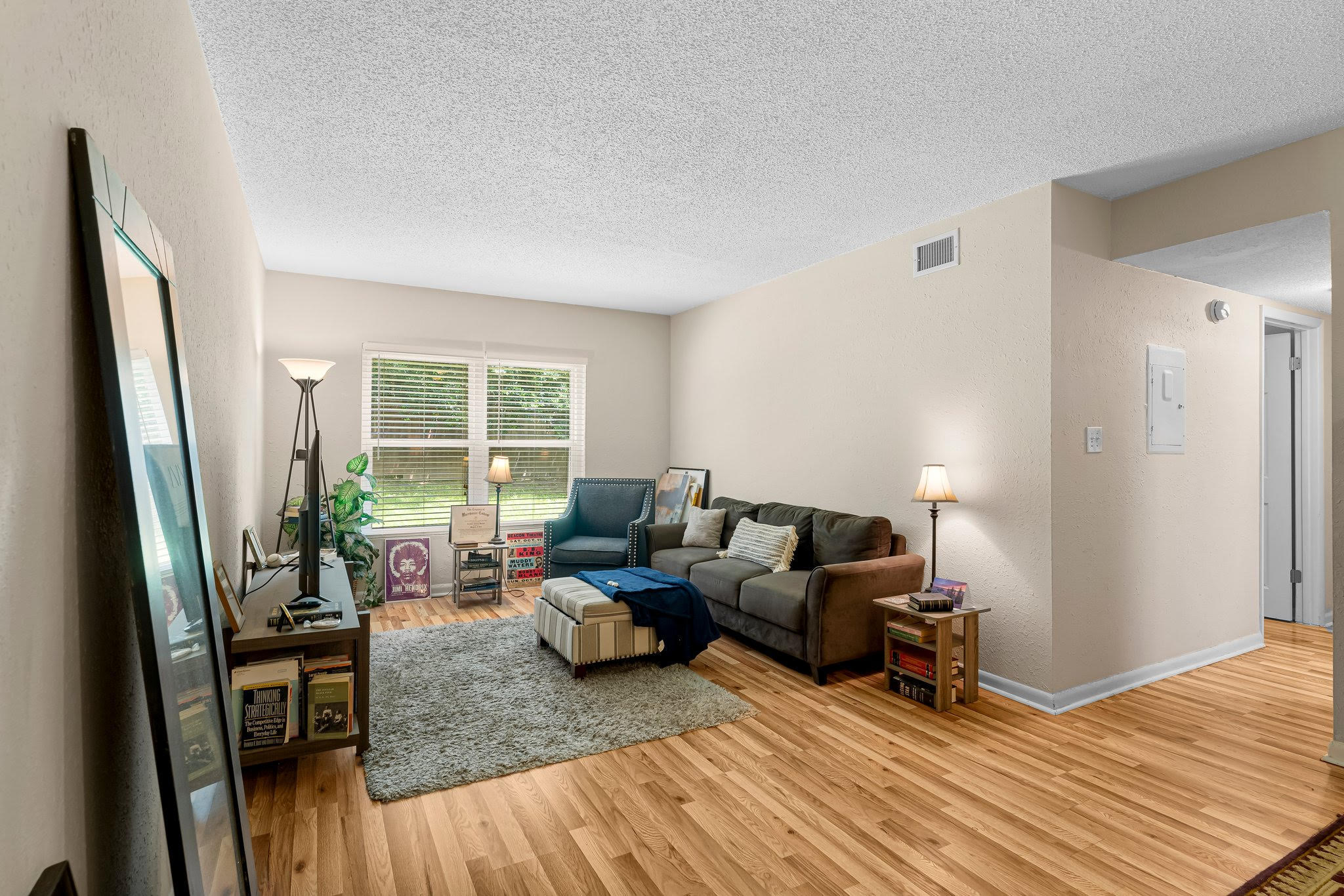 880 Deerwood Ln – photo 4