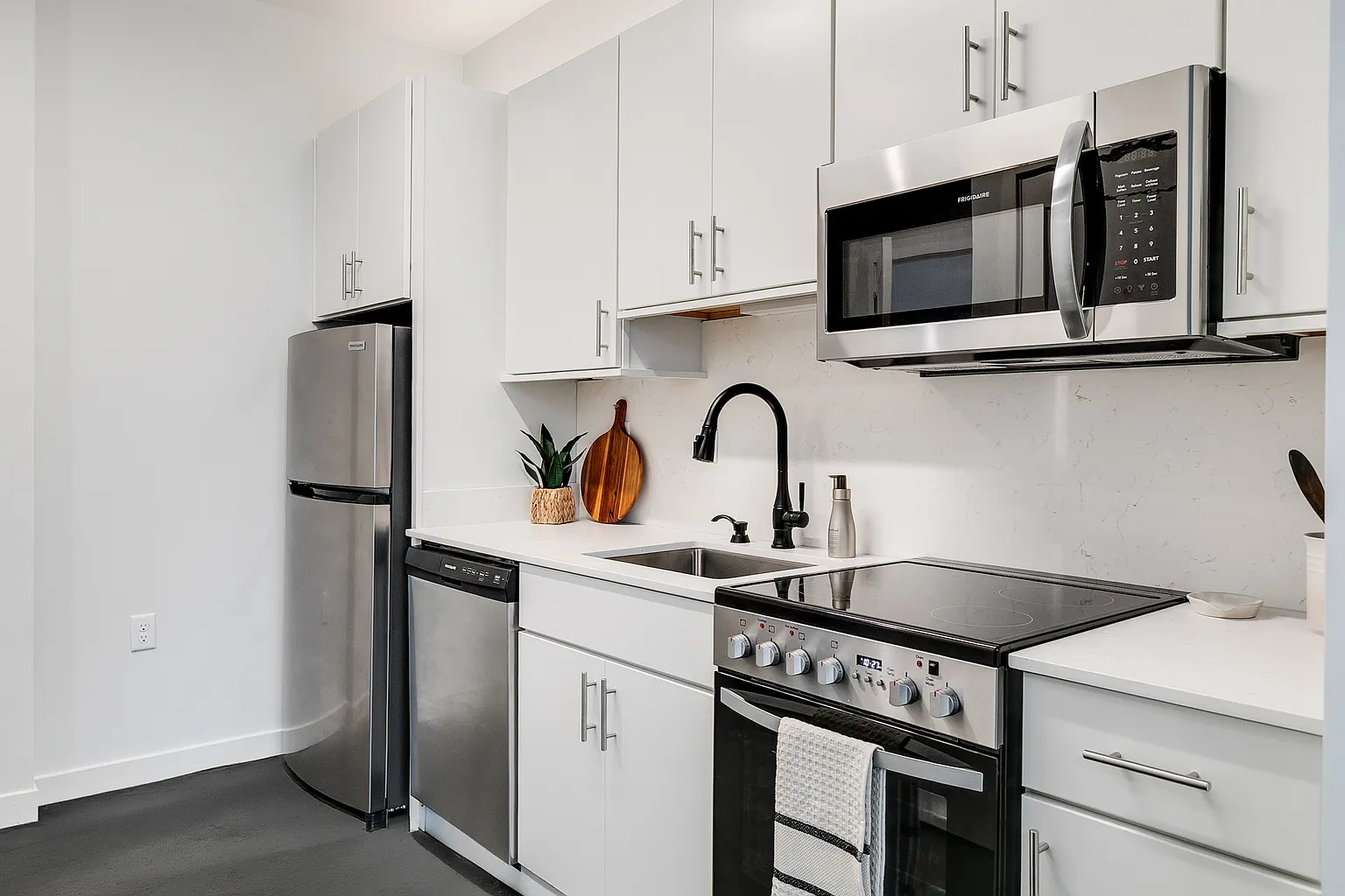 The Hub Apartments – photo 3