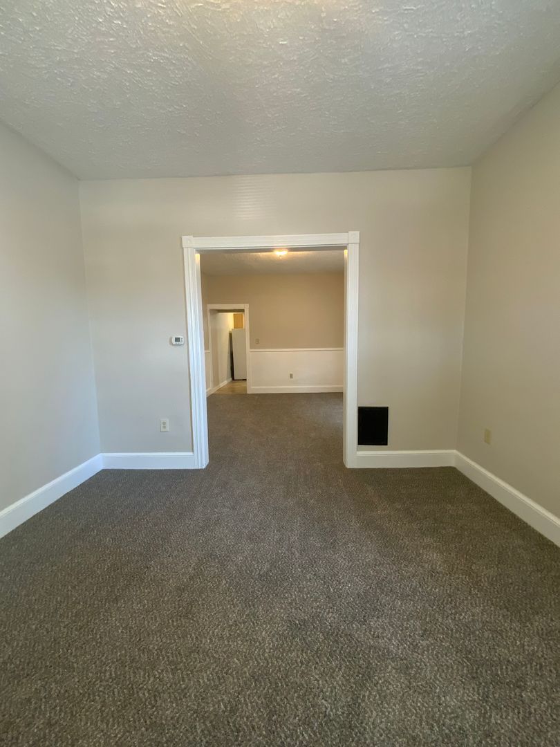 211 N State St – photo 2