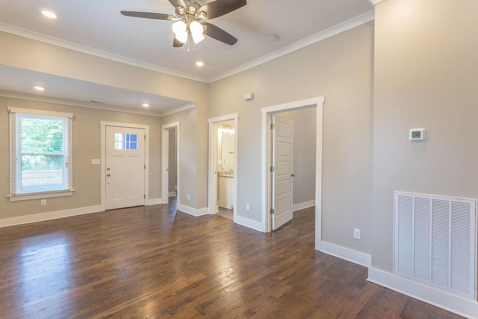 1008 Fairview Ave – photo 5