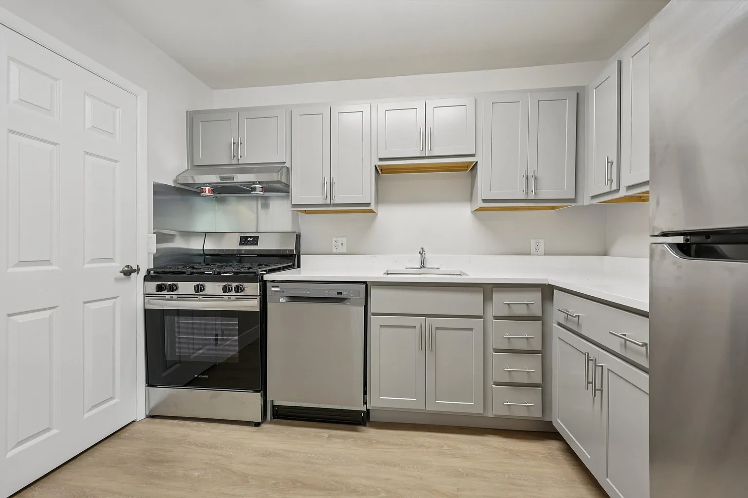 Lafayette Apartments – photo 5