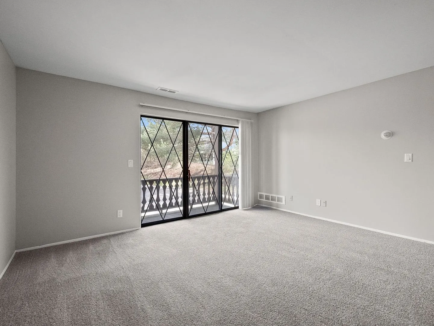 Chalet Villa Lakefront Community – photo 4