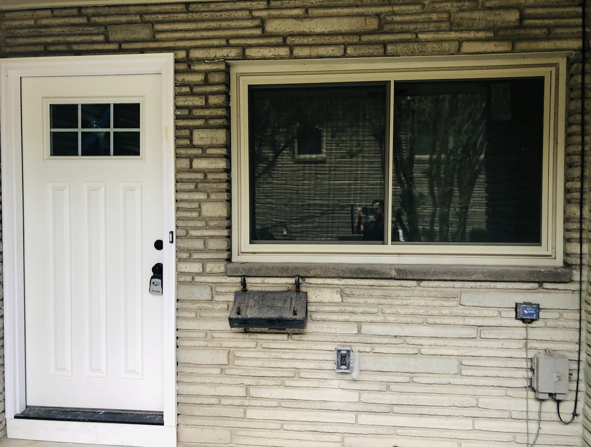2867 Charing Rd – photo 1