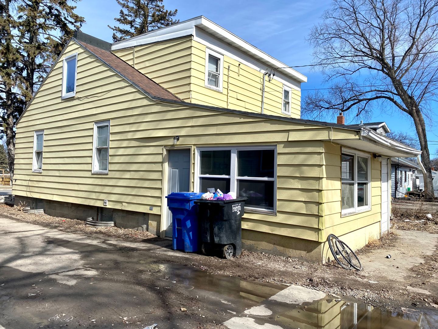 916 12th Ave N – photo 2