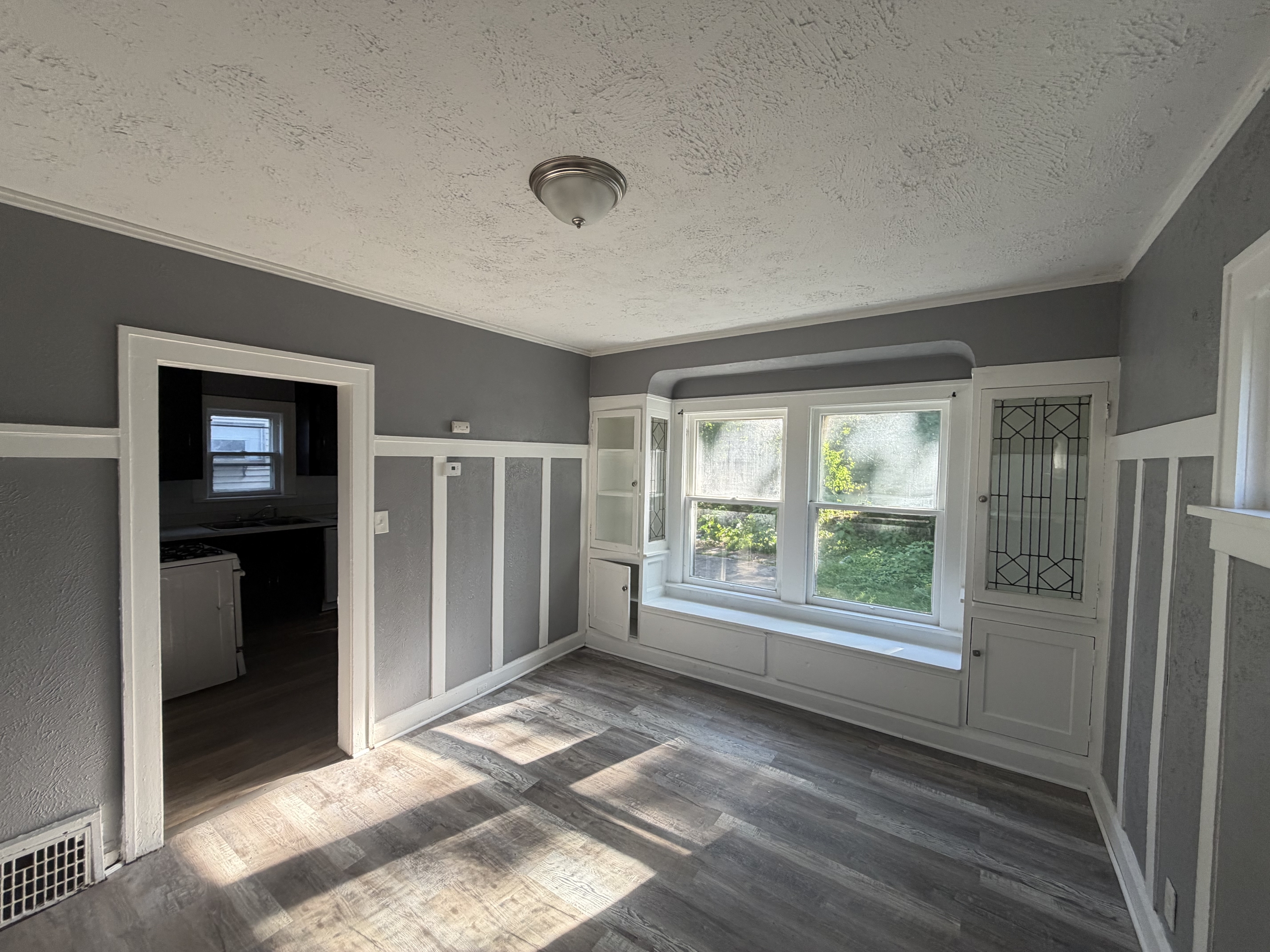 664 E 96th St – photo 5