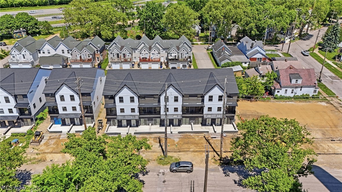 4720 Walworth Ave – photo 4