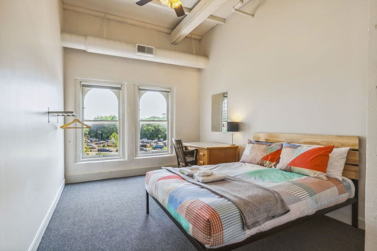 2078 West 25th Street – photo 4