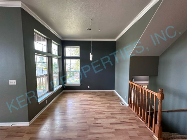 512 SE Espinosa St – photo 2